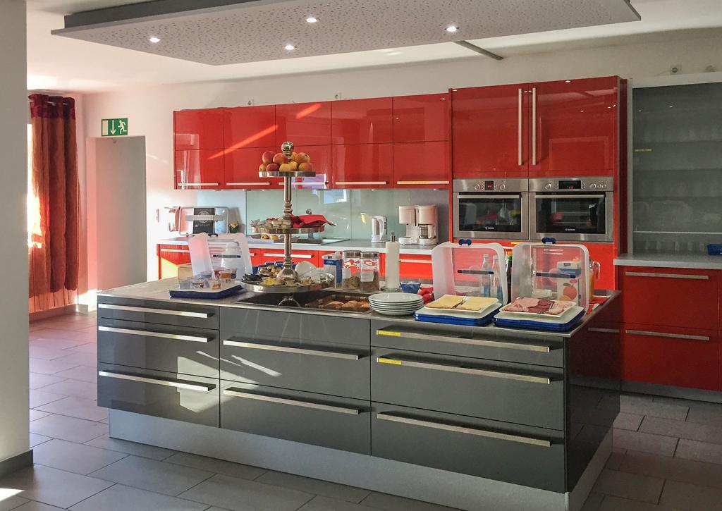 Inwest Hotel Garni Crailsheim Extérieur photo